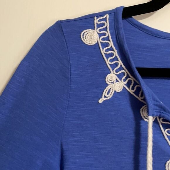 Lilly Pulitzer blue notch neck top with soutache embroidery and tassel ties XS - Picture 9 of 12